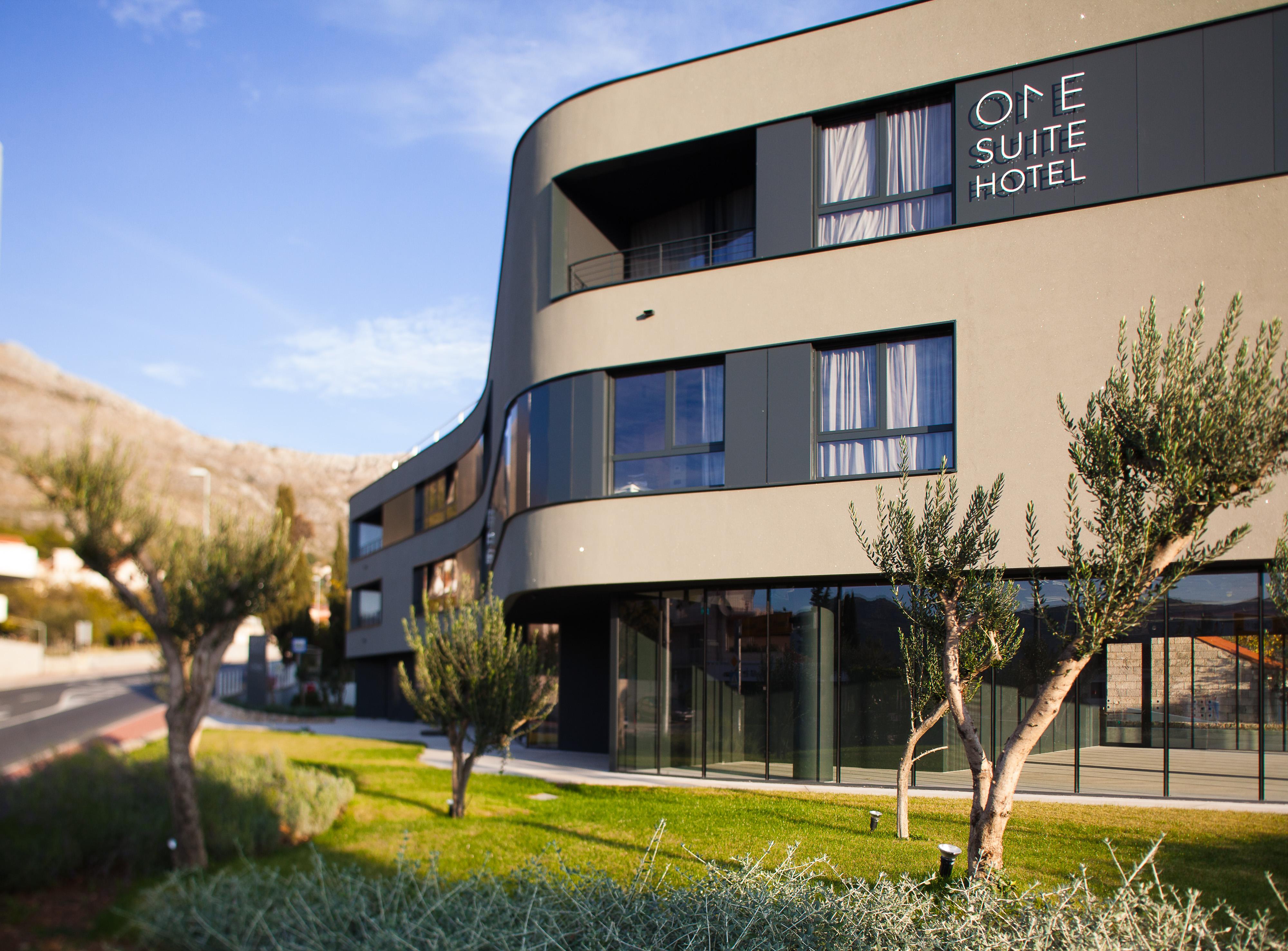 One Suite Hotel Mlini Luaran gambar