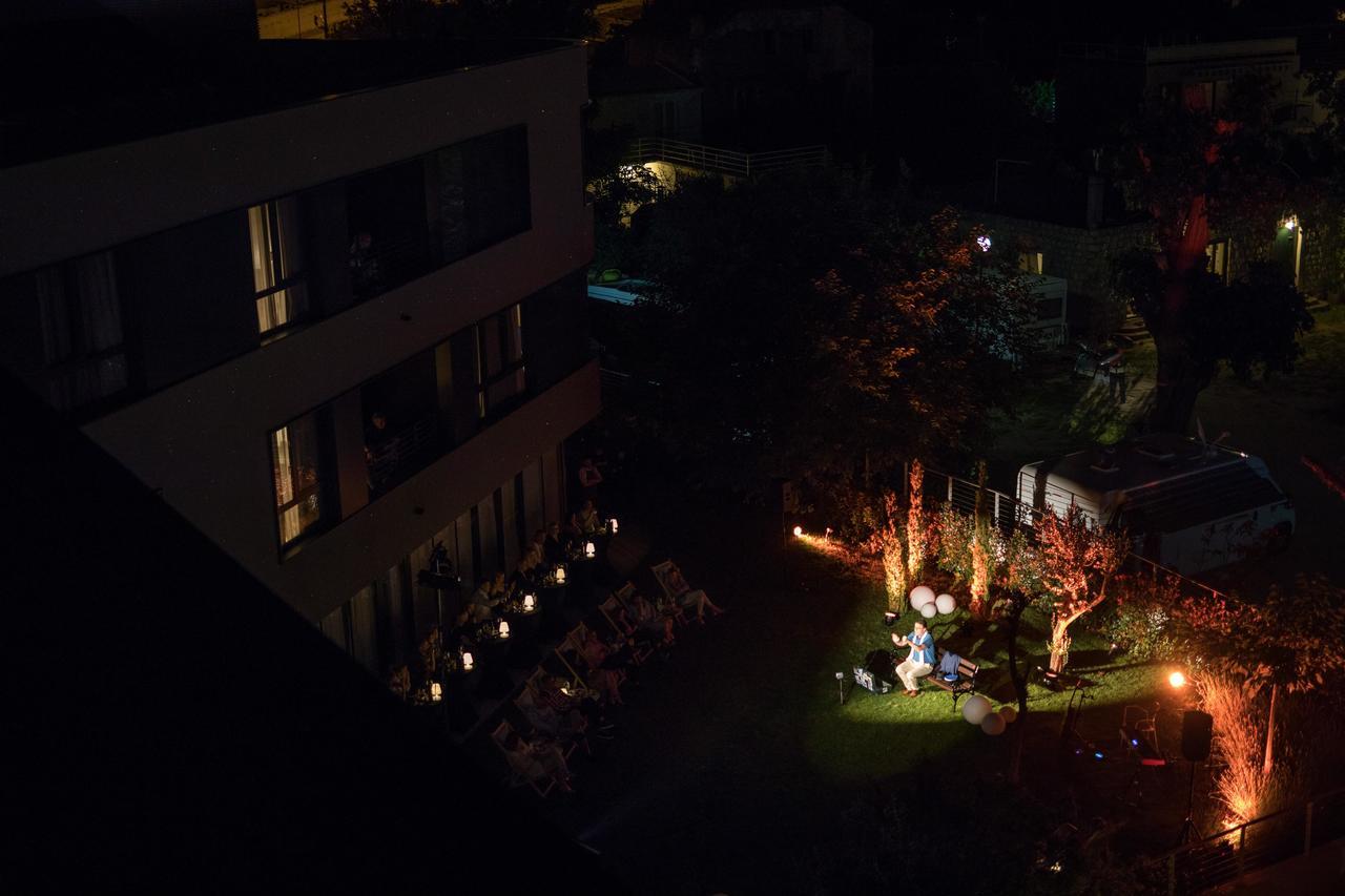 One Suite Hotel Mlini Luaran gambar